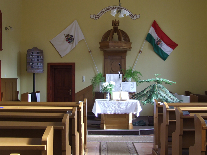 a templom bel&uuml;lr?l